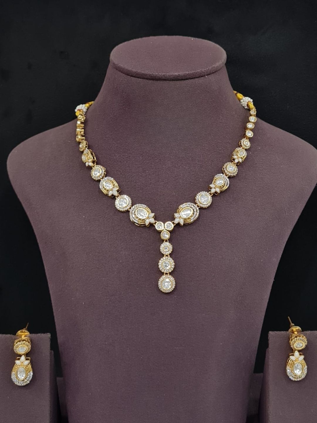 Ishhaara Classic Uncut Moissanite Polki Set