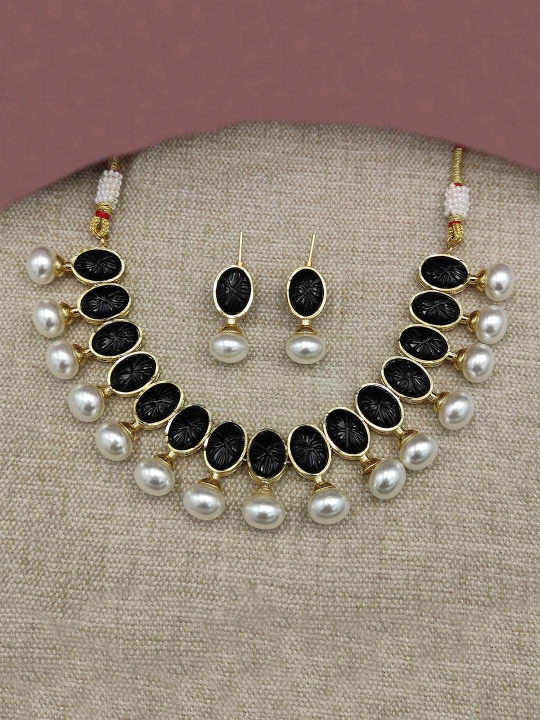 Ishhaara Classy Ad Stone Necklace Set