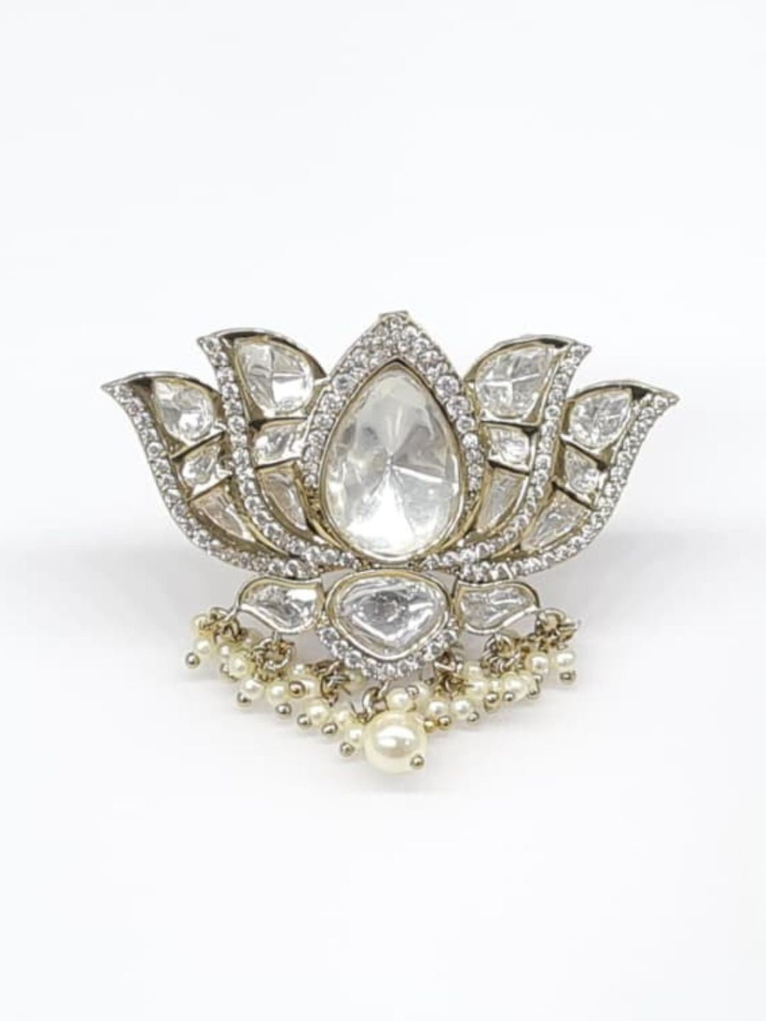 Ishhaara Classy Leaf Shaped Brooch