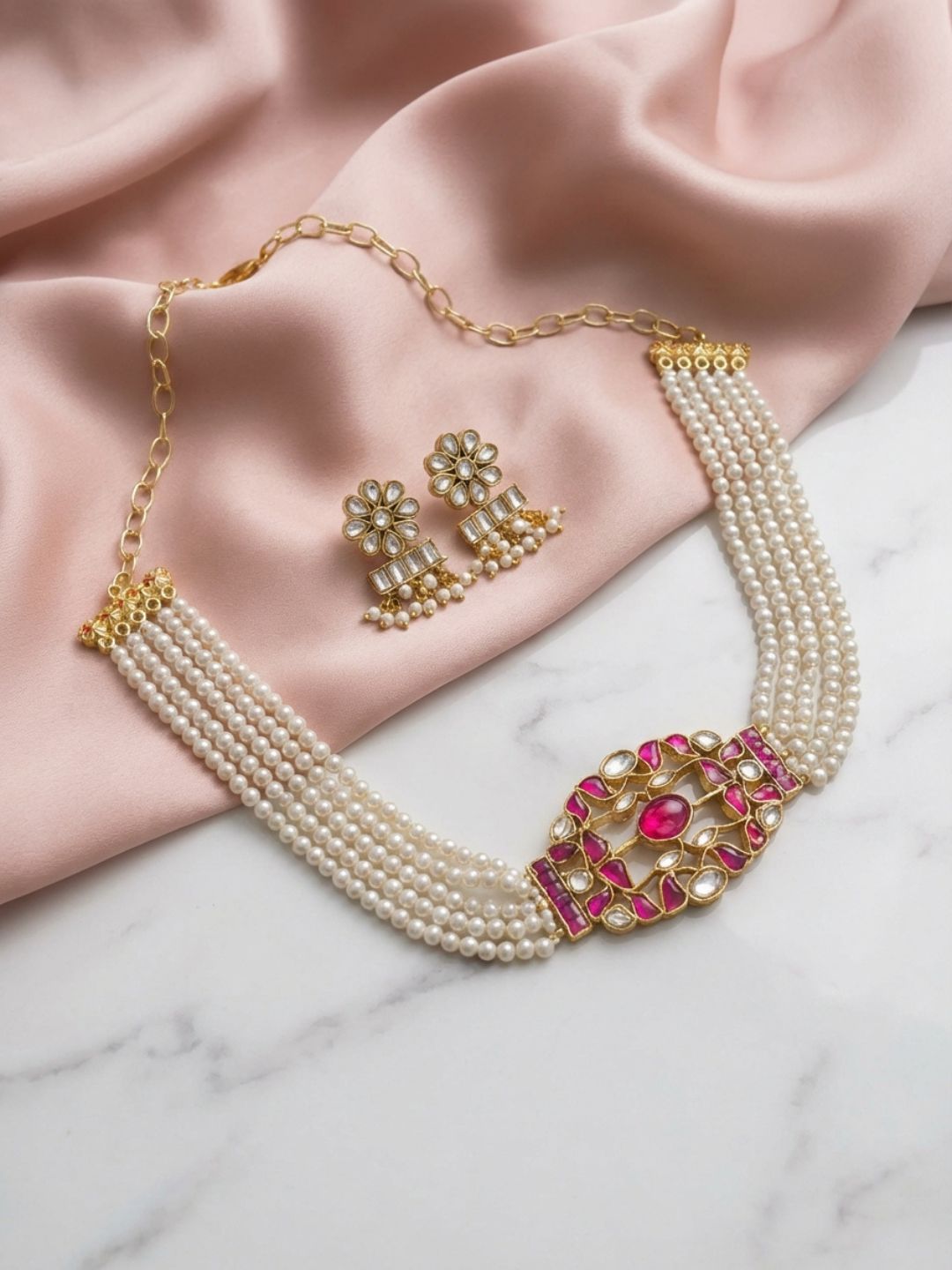 Ishhaara Classy Red Pendant Kundan Choker Set