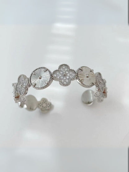 Ishhaara Clover And Sunburst Bracelet