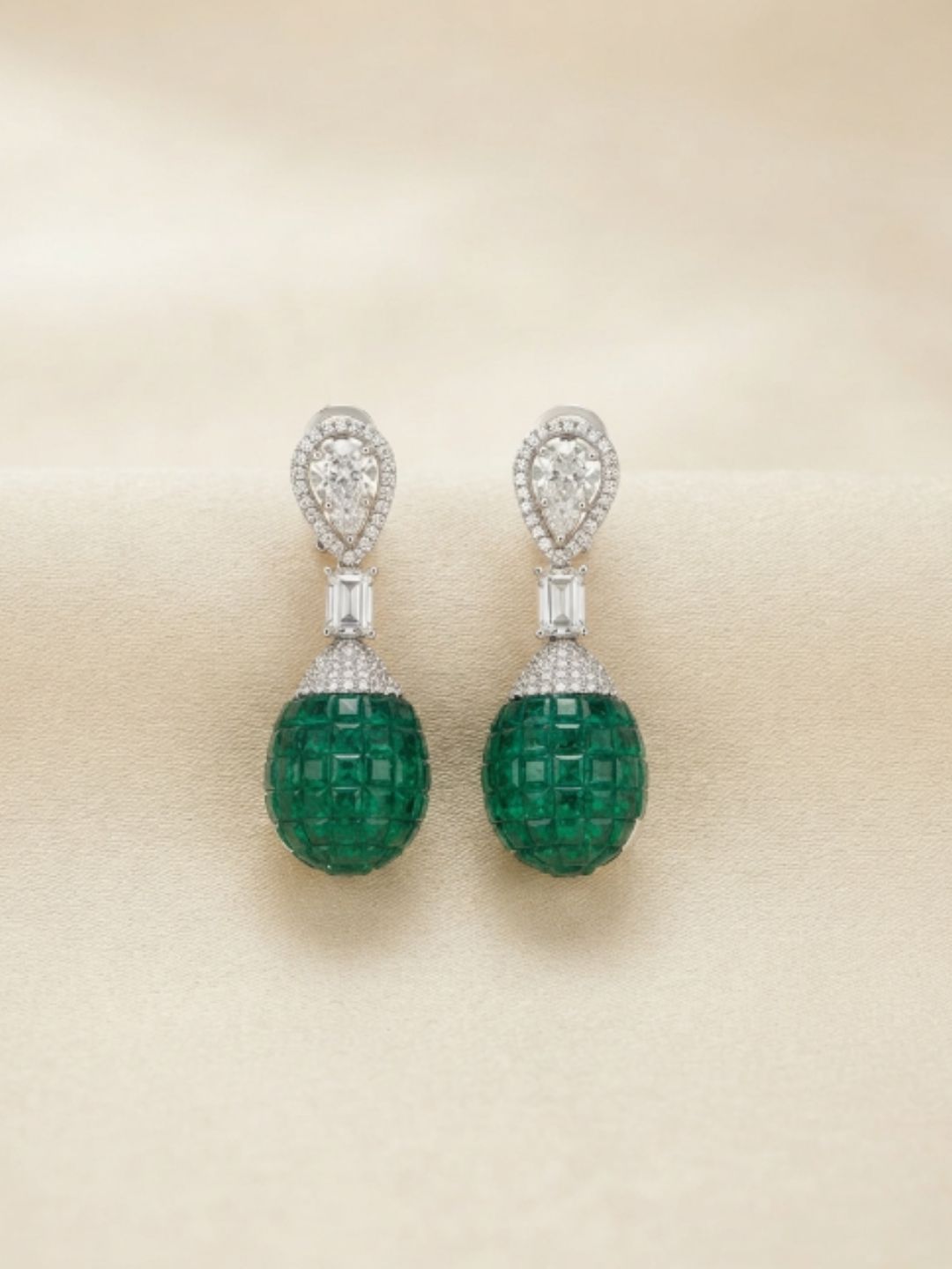 Ishhaara Cluster Of Diamond Earrings