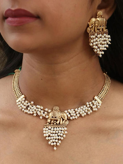 Ishhaara Cluster Pearl Elephant Necklace