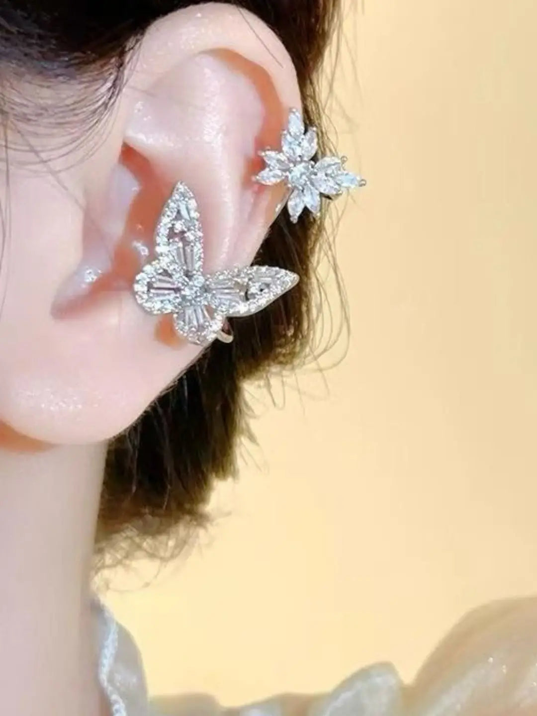 Ishhaara Cosmic Butterfly Earcuff