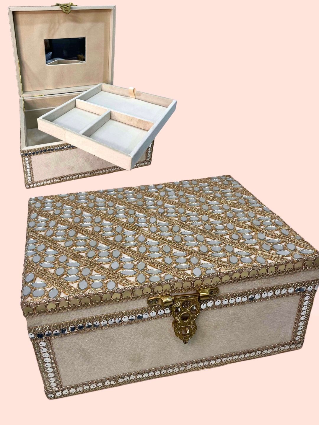 Ishhaara Cream Vanity Box