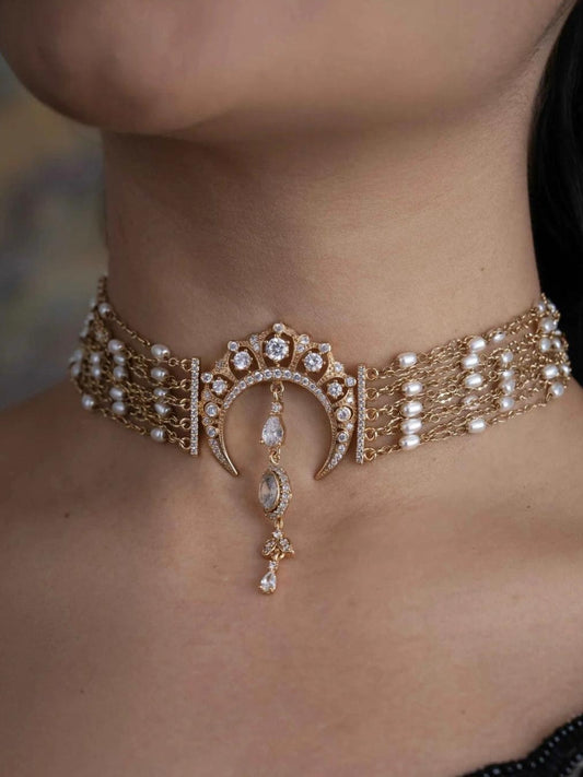 Ishhaara Crecent Choker Necklace