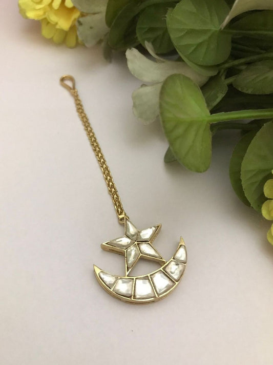 Ishhaara Crescent Moon Shaped Polki Maang Tikka