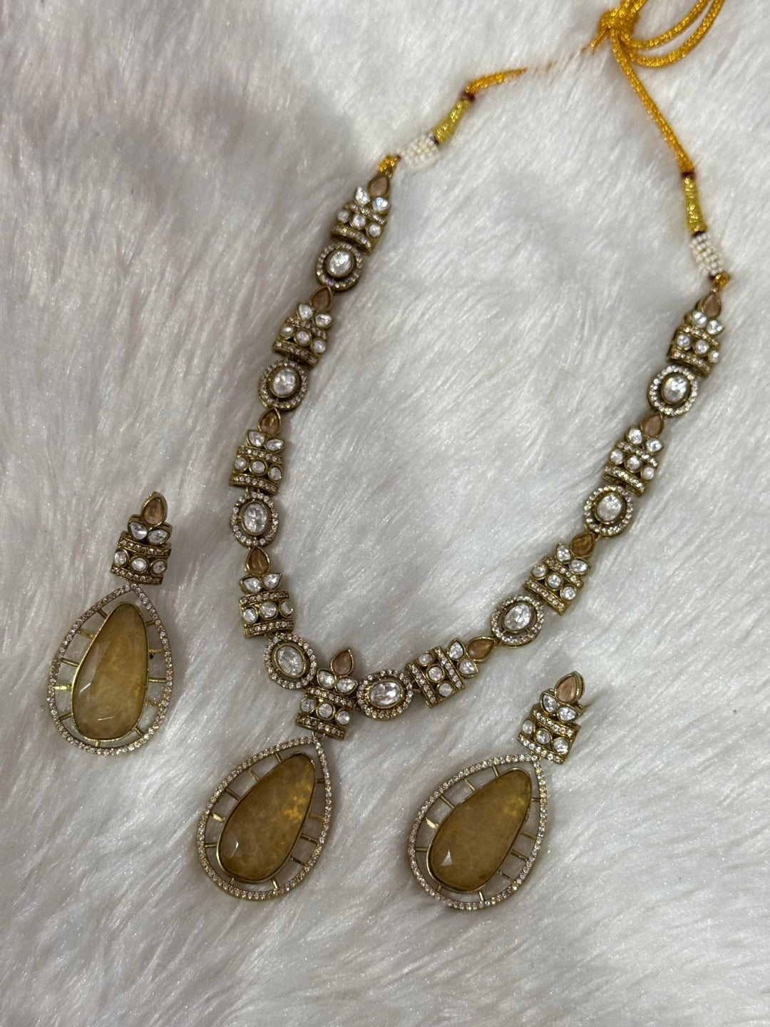 Ishhaara Crimson Bloom Necklace Set
