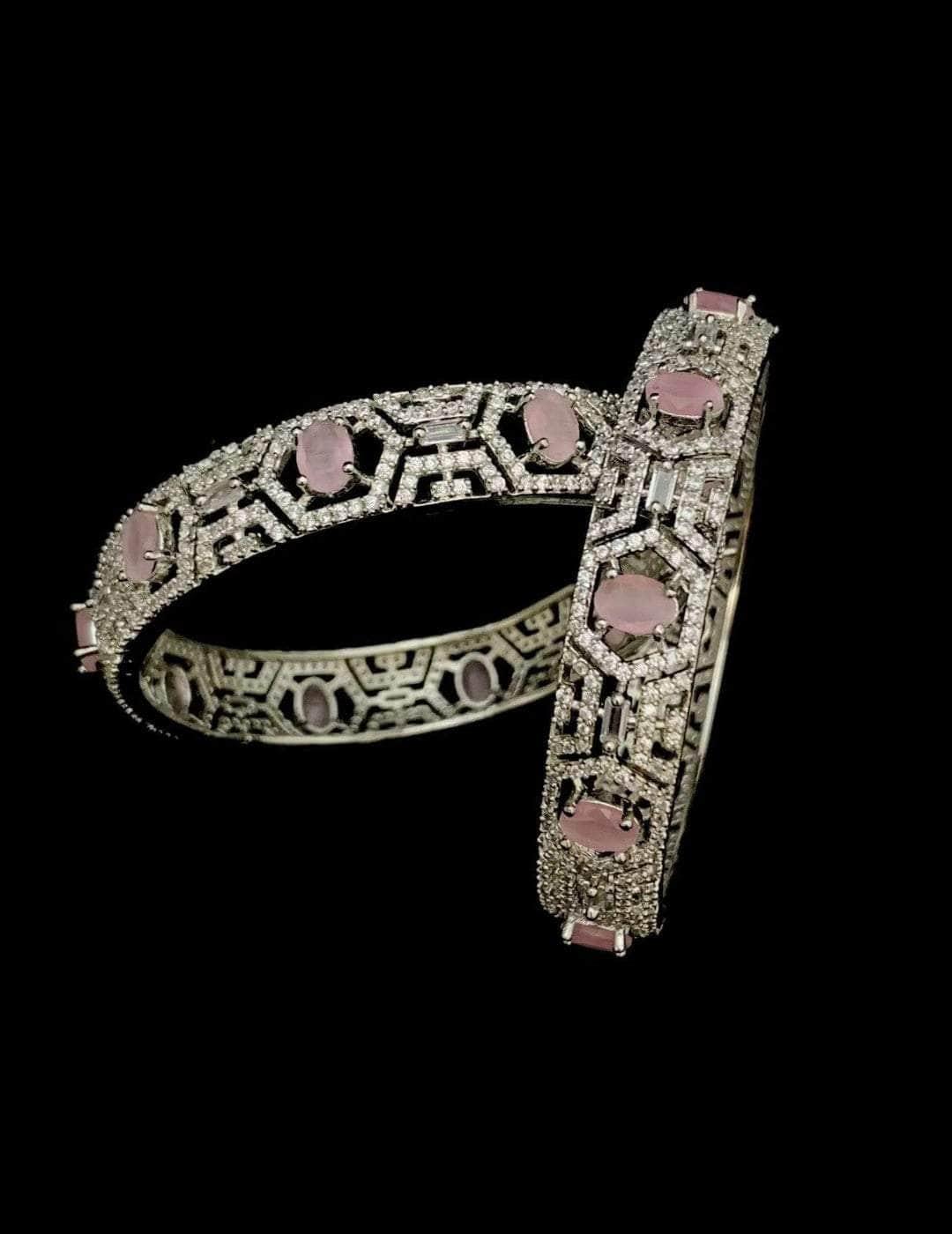 Ishhaara Crystal Stone Kada