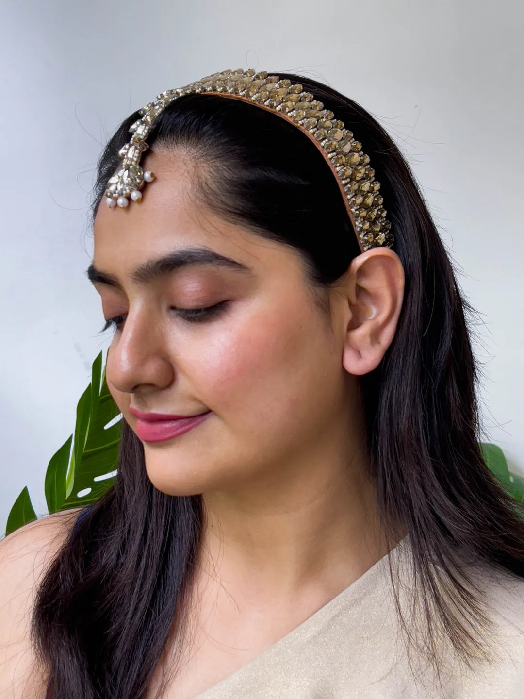 Ishhaara Crystal Tiara Hair Band With Maang Tikka