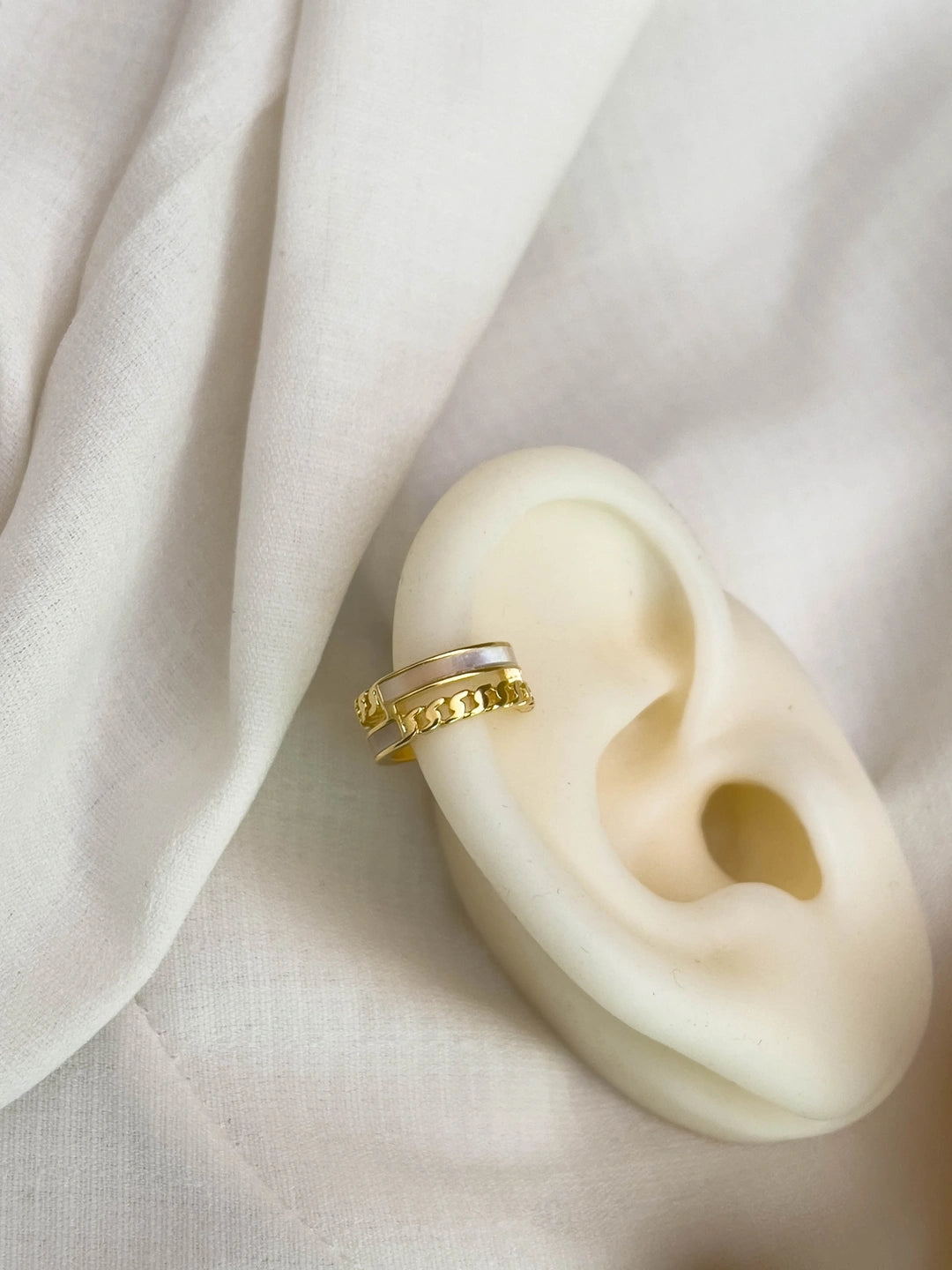 Ishhaara Cuban Chunky Earcuff