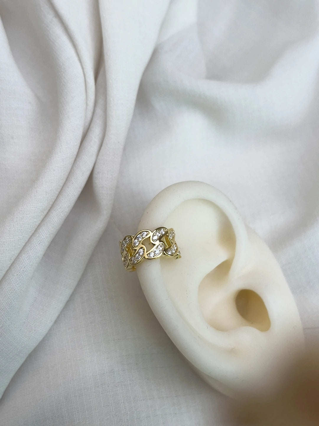 Ishhaara Cuban Link Earcuff Earrings