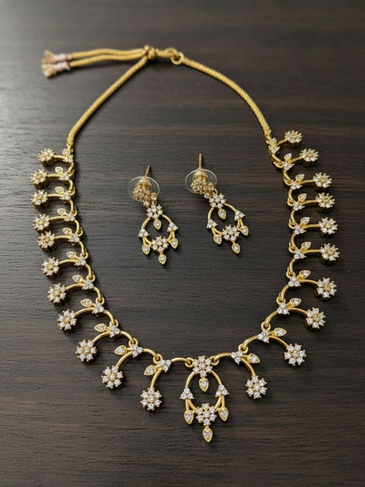 Ishhaara Cubic Zircon Floral Necklace