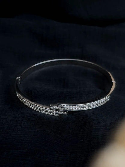 Ishhaara Cubic Zirconia Cuff Bracelet