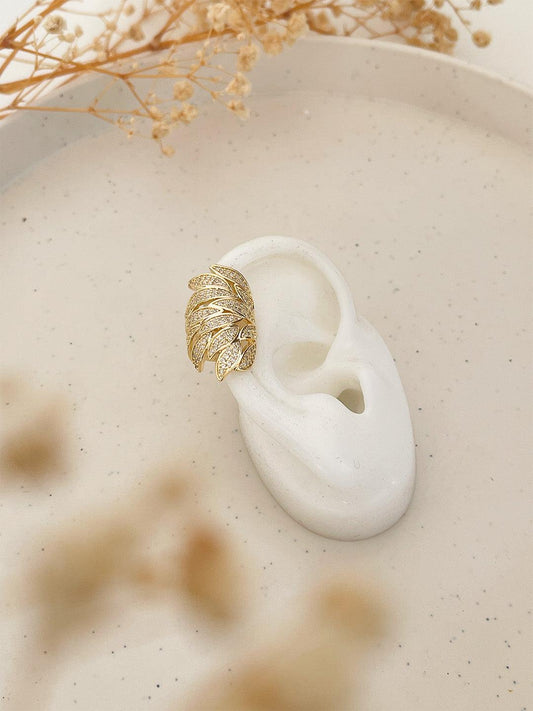 Ishhaara Cubic Zirconia Decor Leaf Design Earcuff