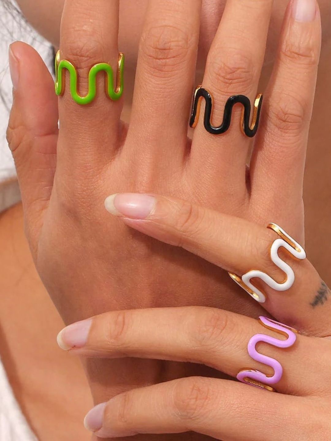 Buy Cursive Ring Online - Ishhaara