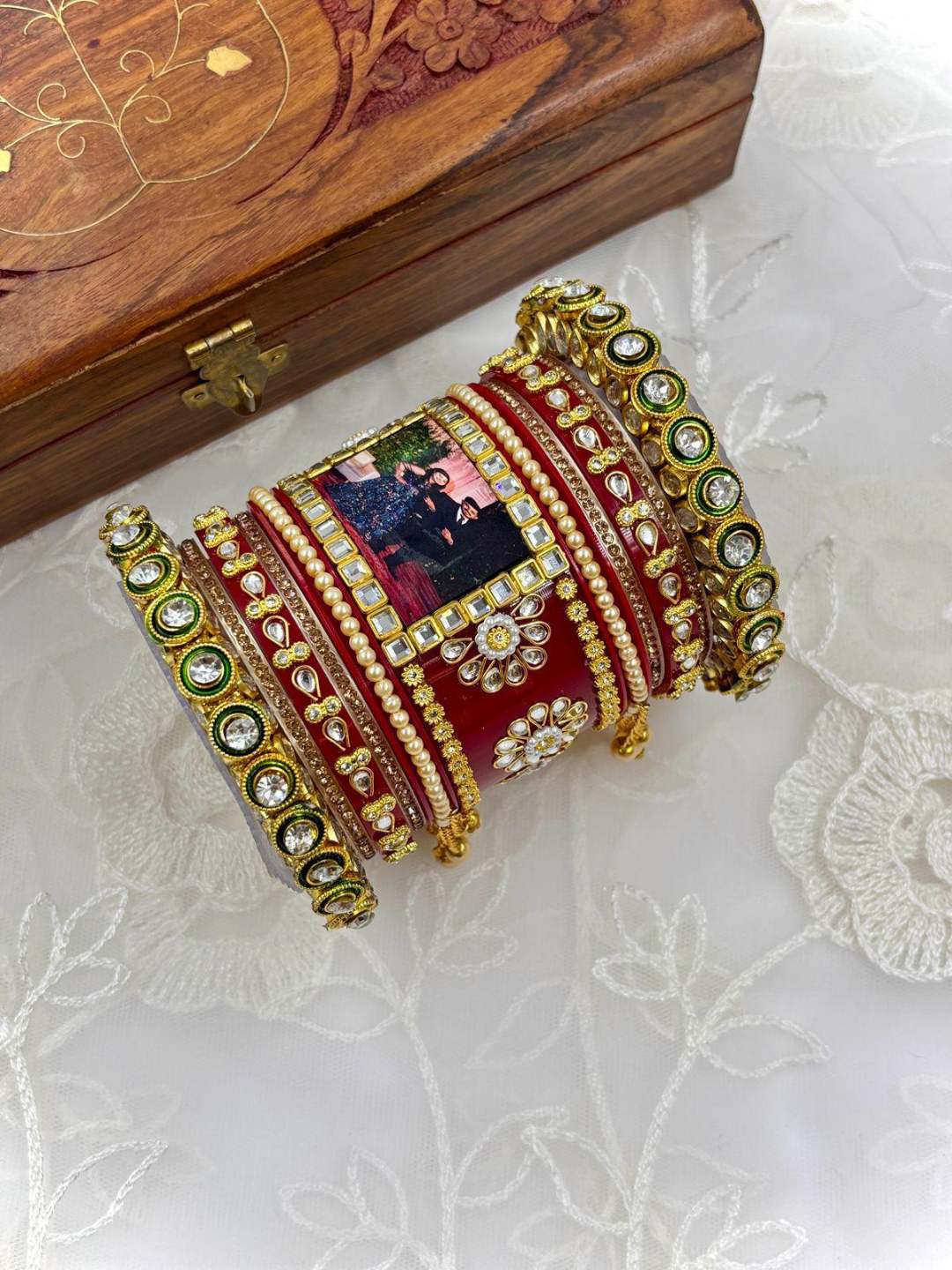 Ishhaara Customised Photo Chooda