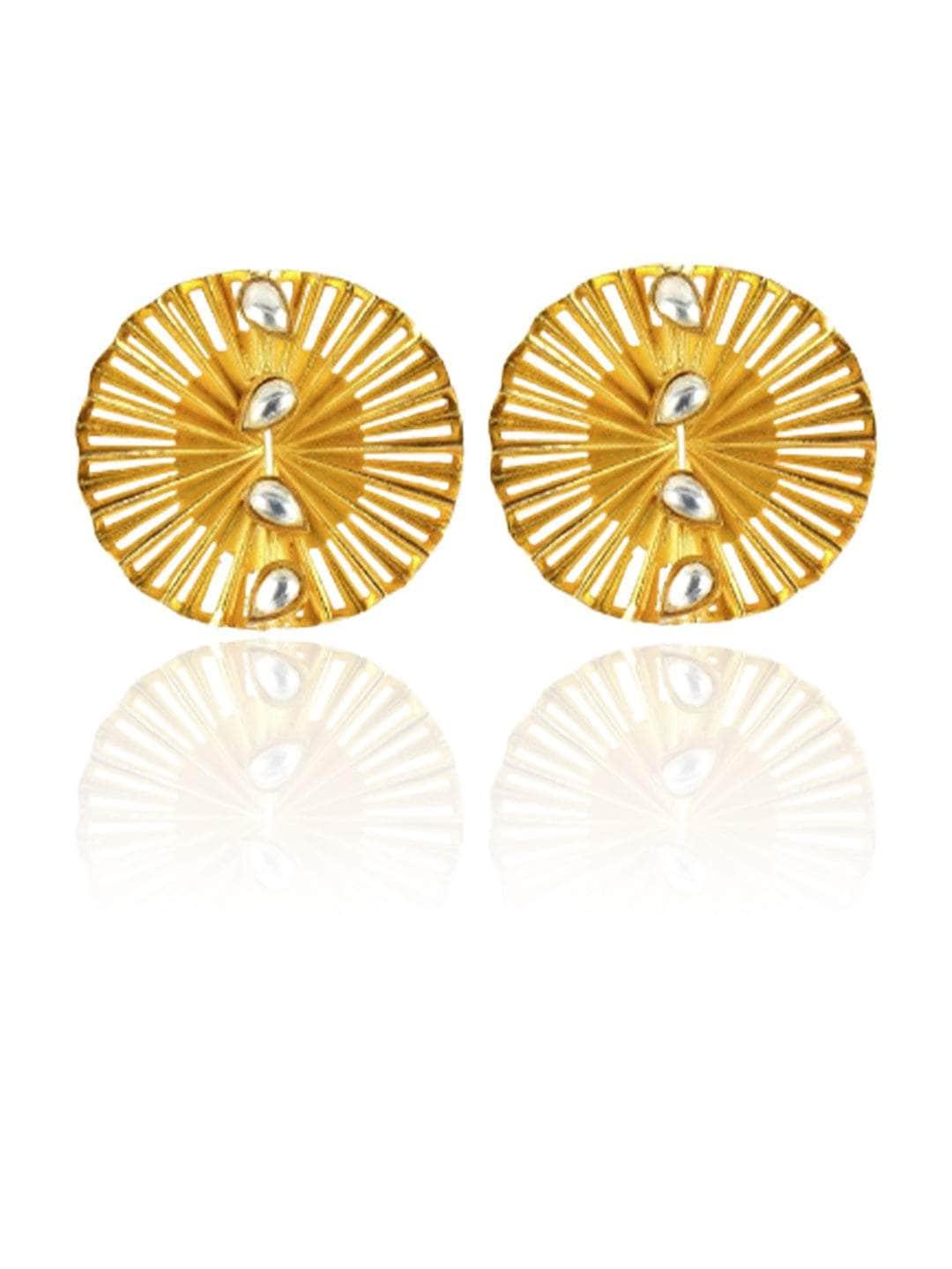 Ishhaara Cut Disc Gold Stud Earring