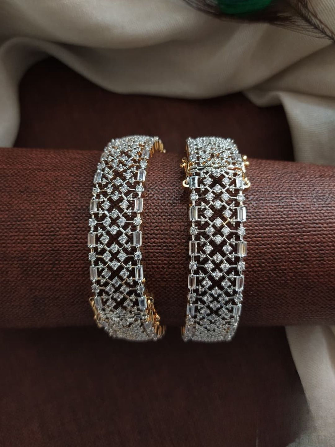 Ishhaara Cut Work Stone Bangles