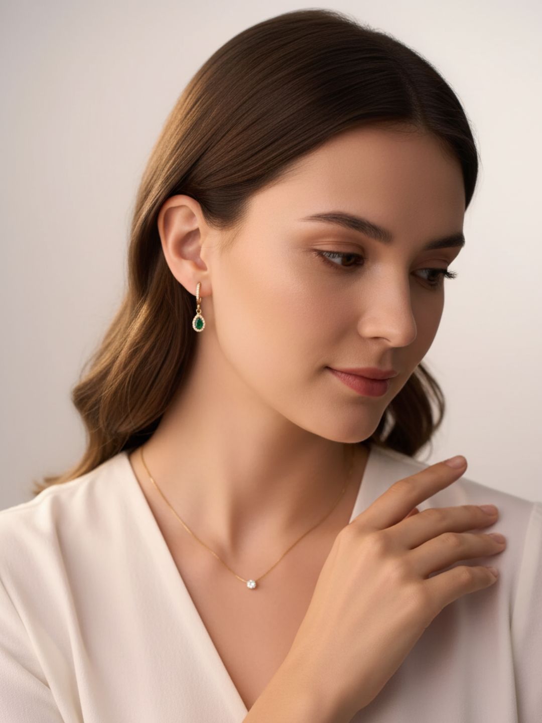 Ishhaara Dainty Diamond Necklace