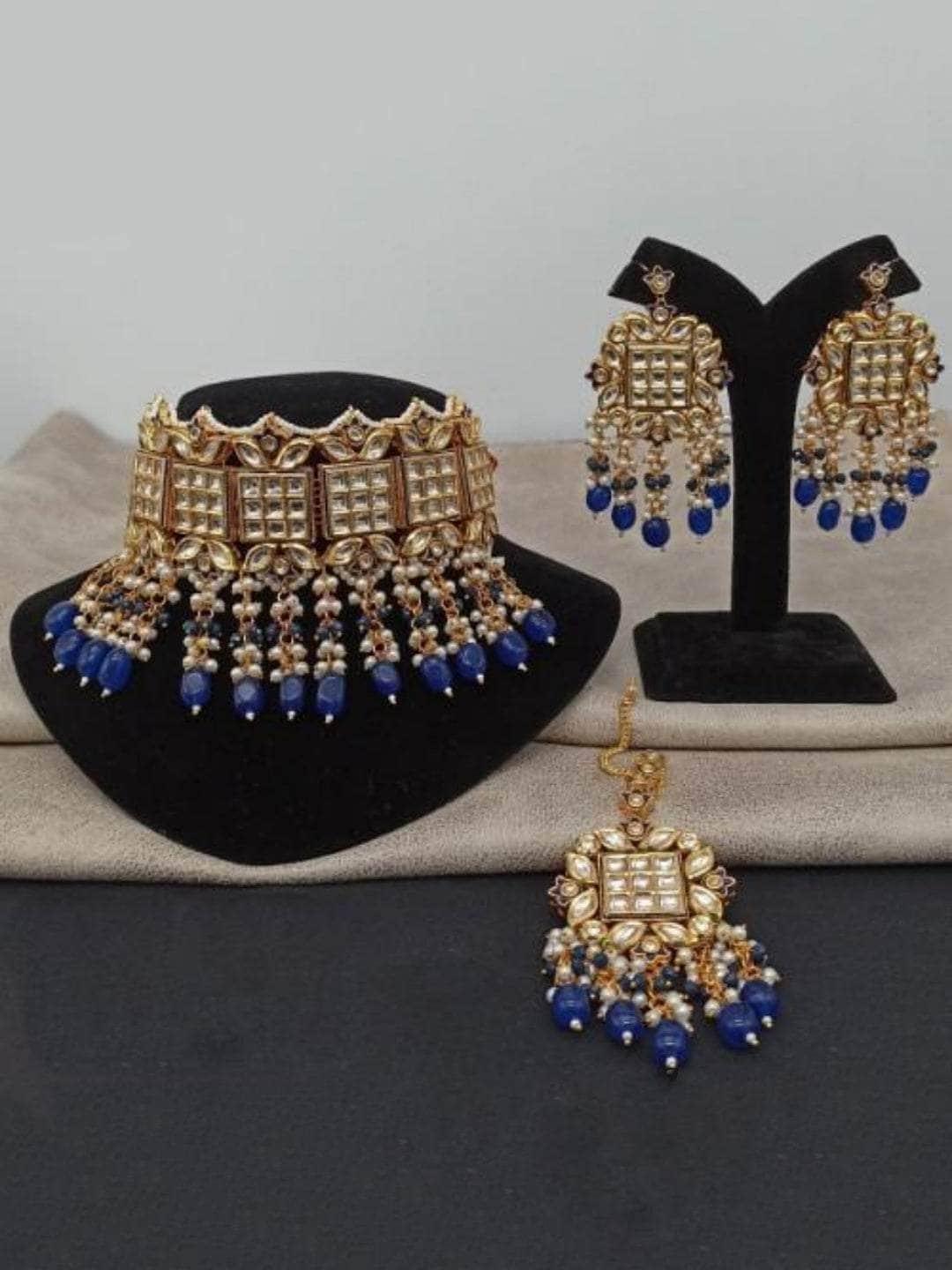 Ishhaara Bridal Square Kundan Choker Earring And Teeka Set