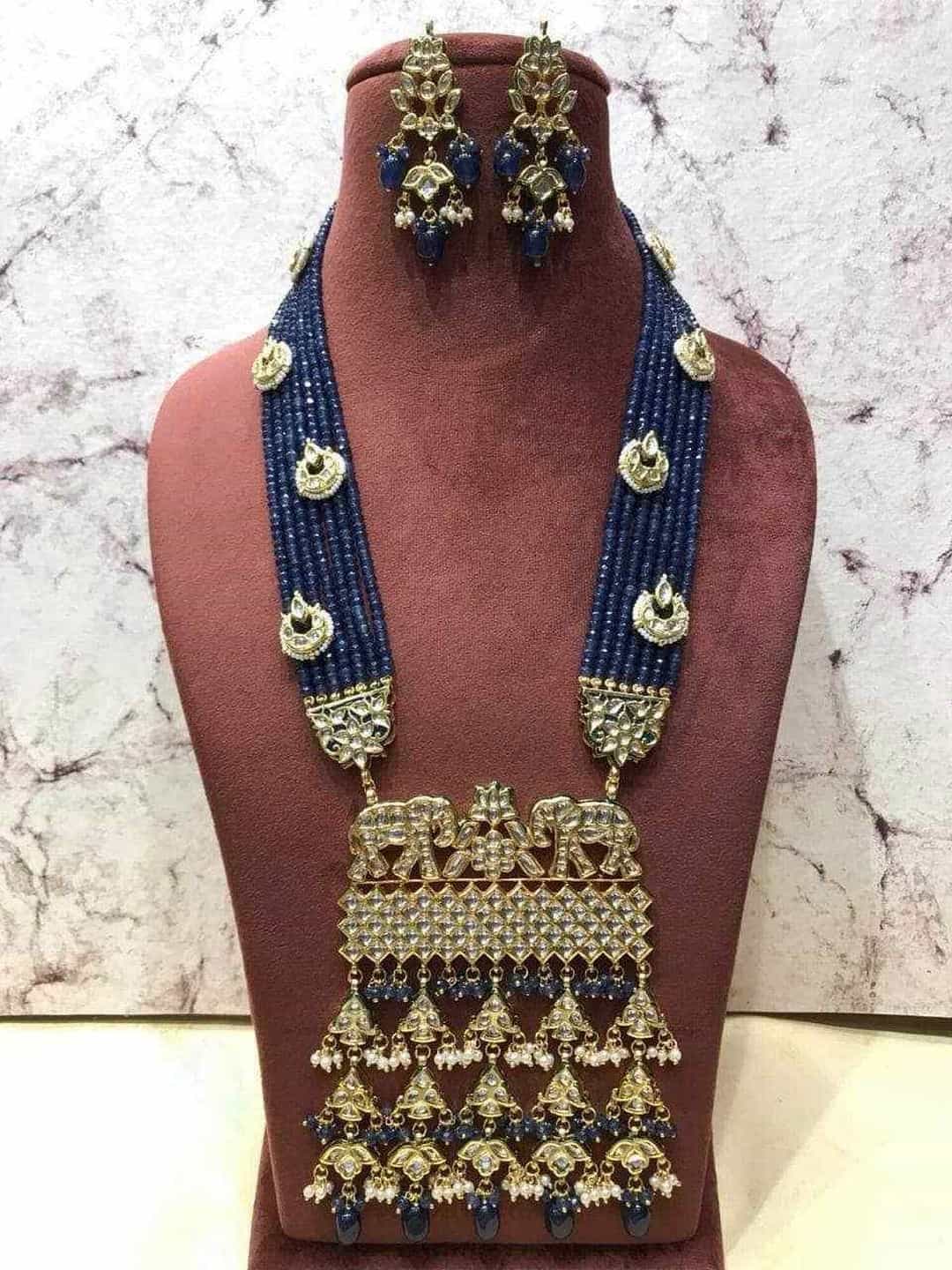 Ishhaara Dark Blue Elephant Pendant Necklace
