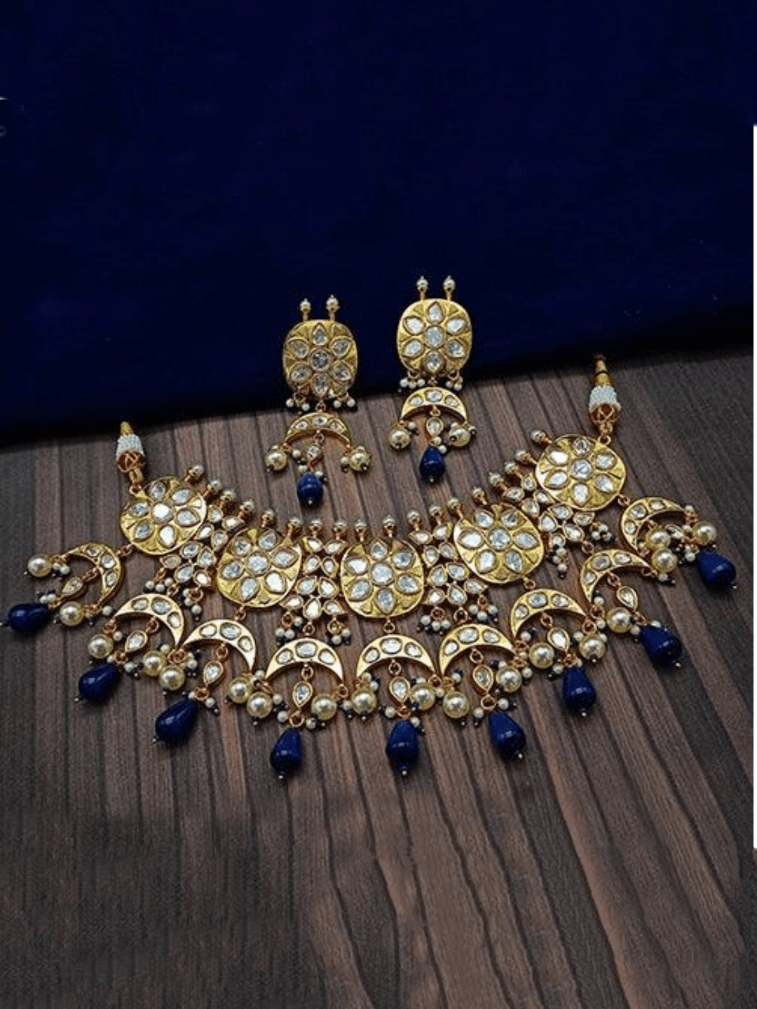 Ishhaara Dark Blue Kundan Chand Motif Necklace With Pearl