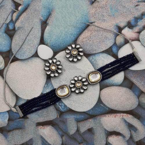 Ishhaara Dark Blue Onex Flower Ad Kundan Choker Necklace Set