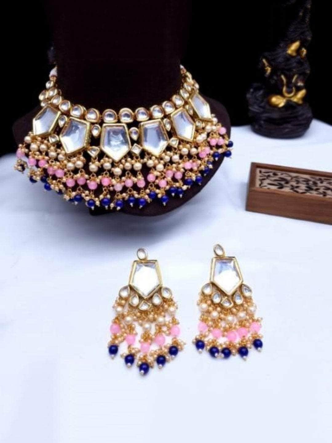 Ishhaara Pentagon Big Kundan Necklace And Earring Set