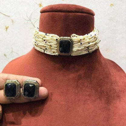 Ishhaara Square Pendant Pearl Choker