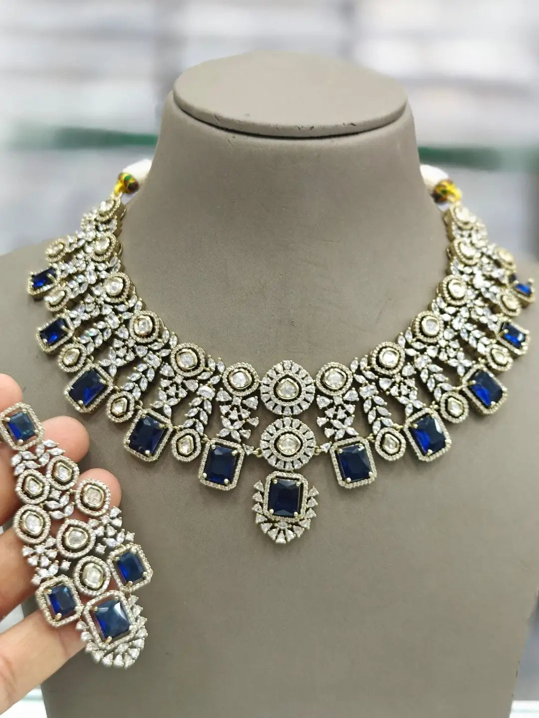 Ishhaara Blue Victorian Moissanite Stone Necklace
