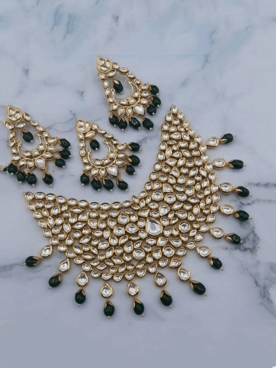 Ishhaara Broad Kundan Huge Necklace Set