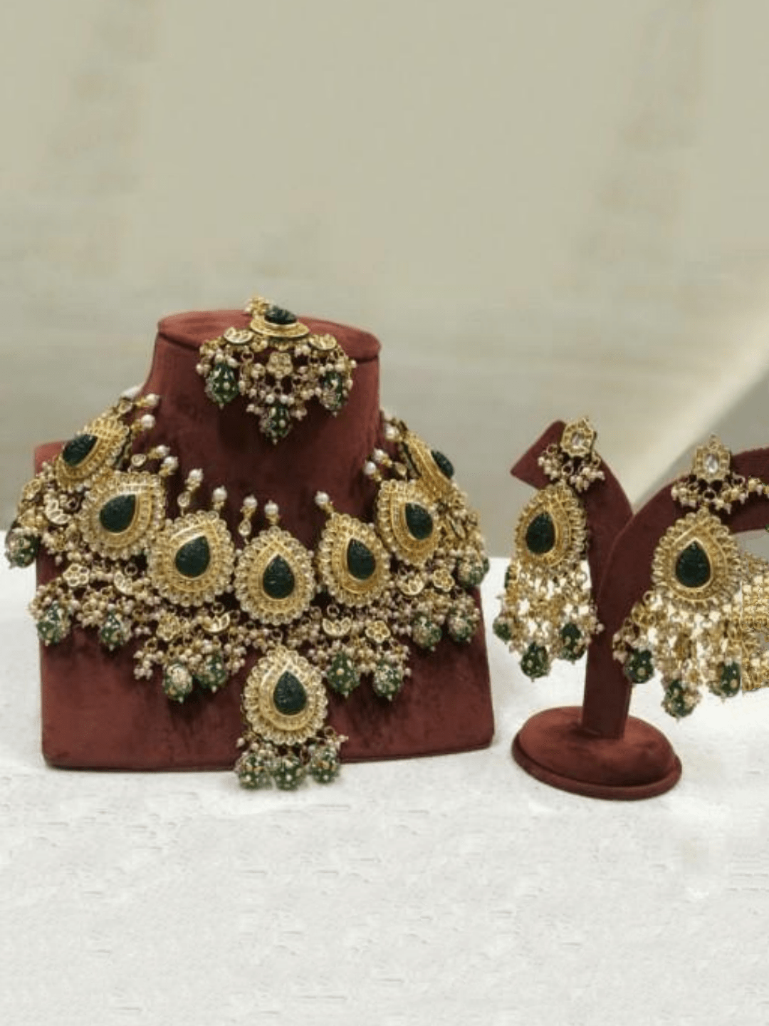 Ishhaara Dark Green Drop Stone Kundan Outline Bridal Necklace Set