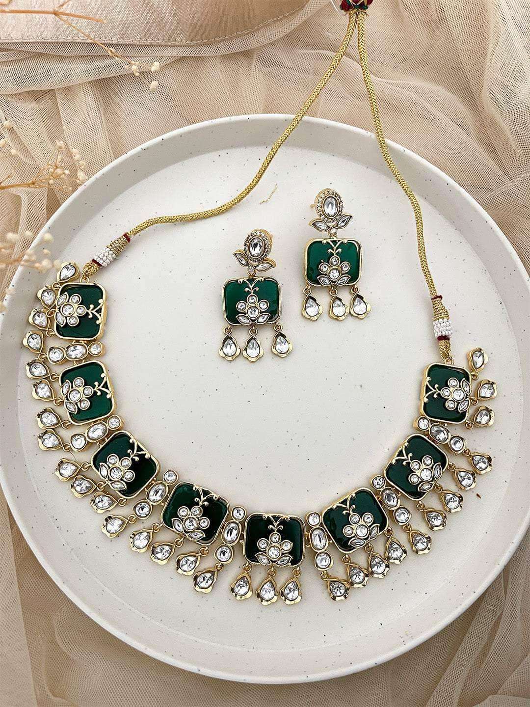 Ishhaara Moissinite Square Polki Necklace