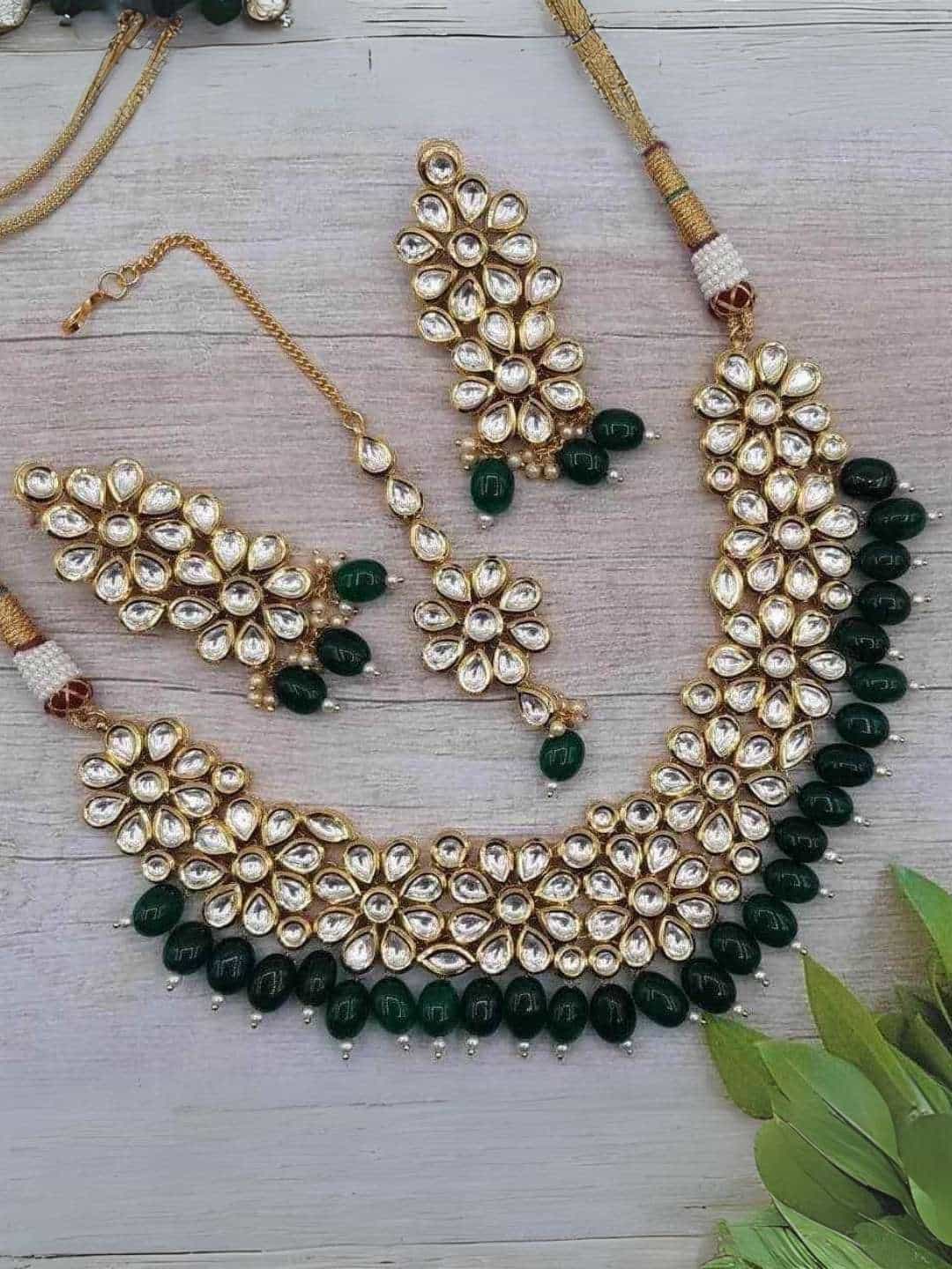Ishhaara Dark Green Simple Kundan Choker with Pearls Necklace Set