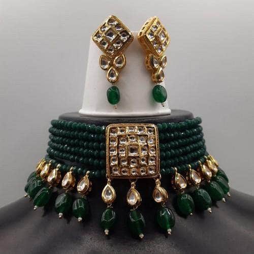 Ishhaara Dark Green Square Patch Onex Choker Necklace Set