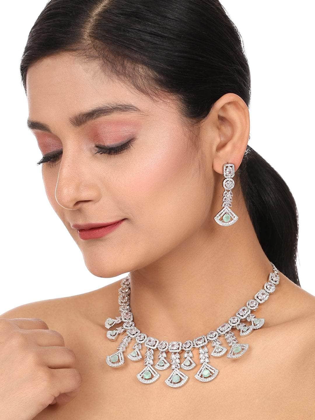 Ishhaara Dazzling Ad Stone Necklace Set