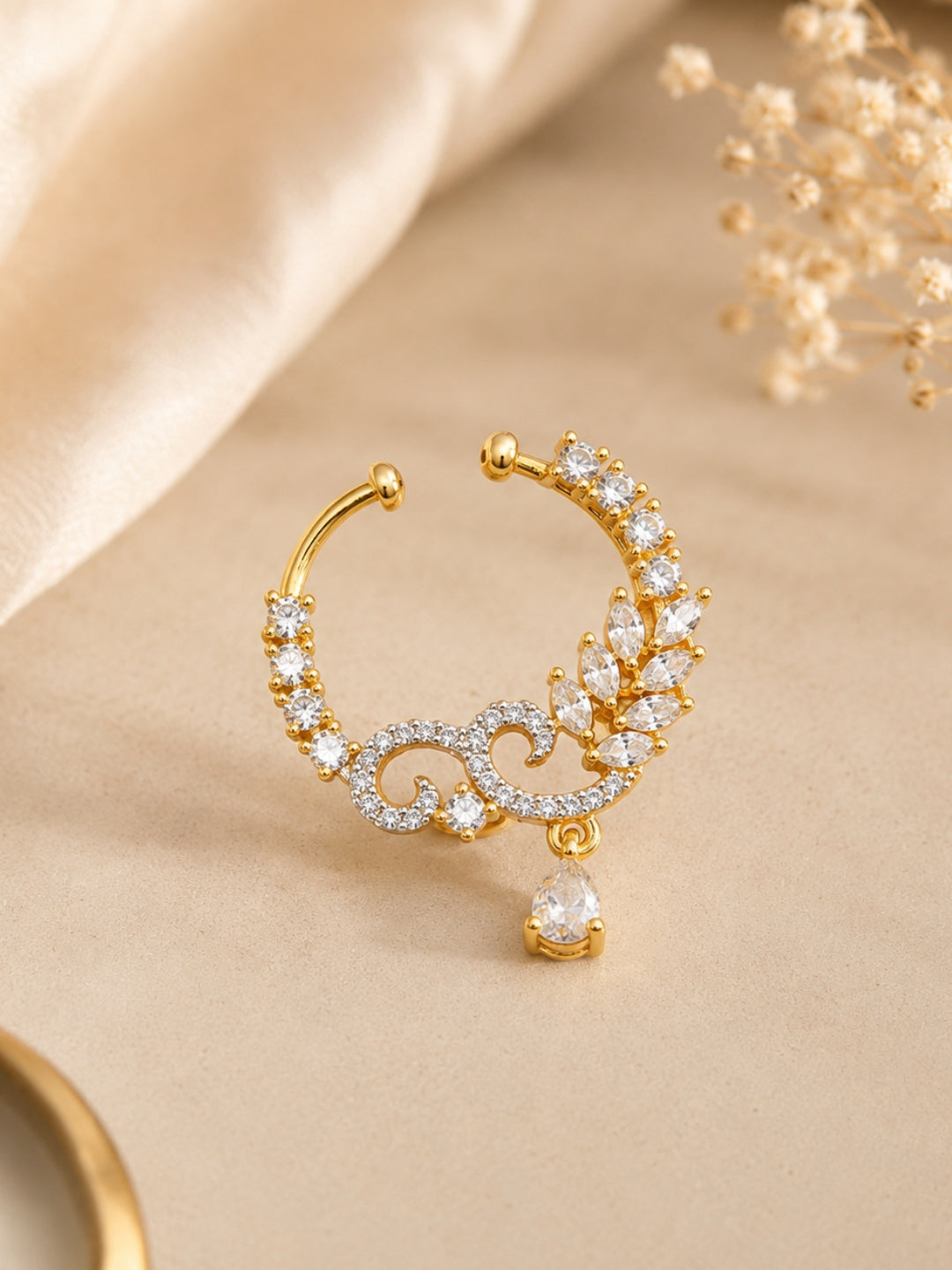 Ishhaara Delicate Stone Studded Nose Pin