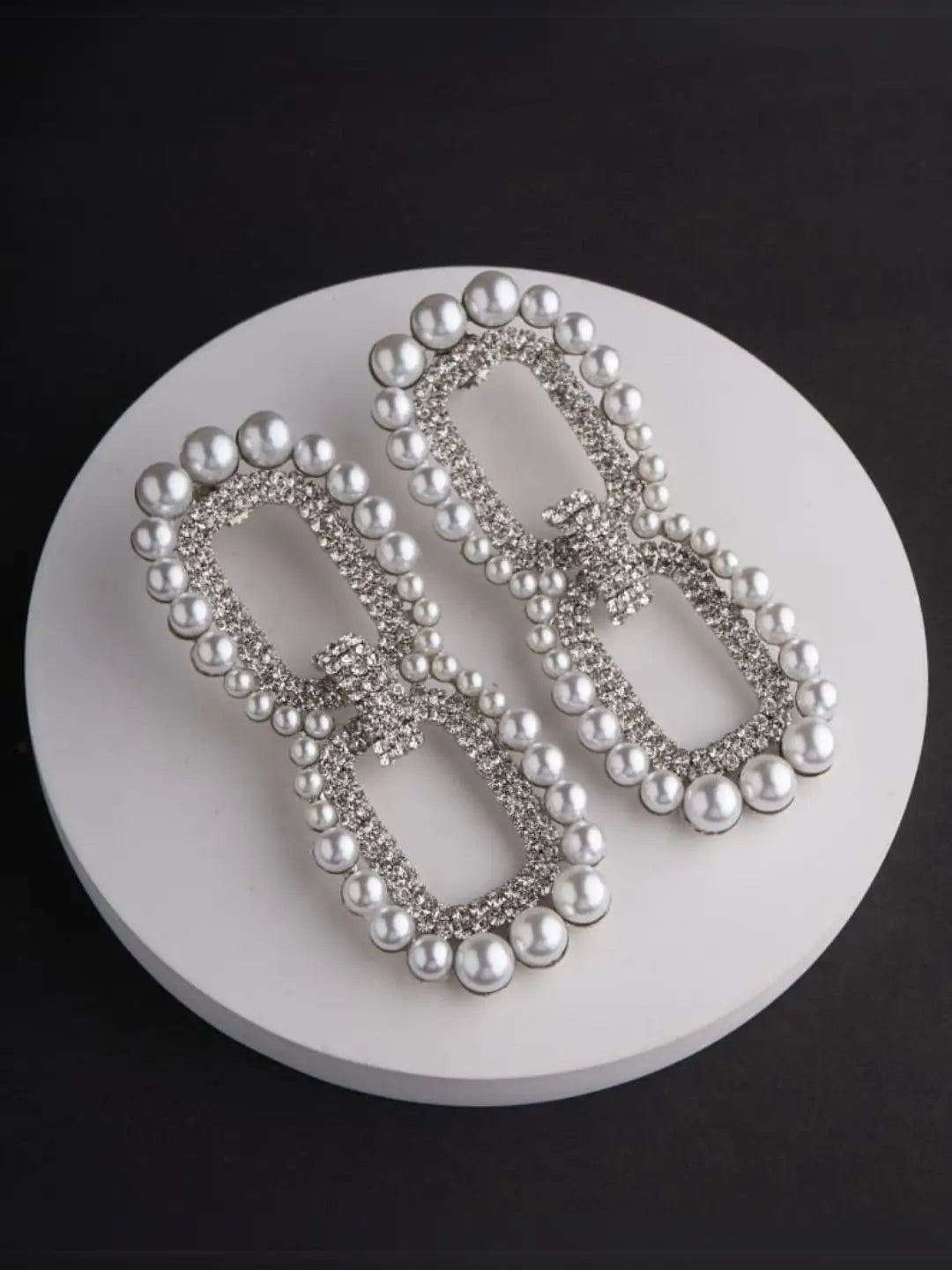 Ishhaara Della Pearl Link Stud