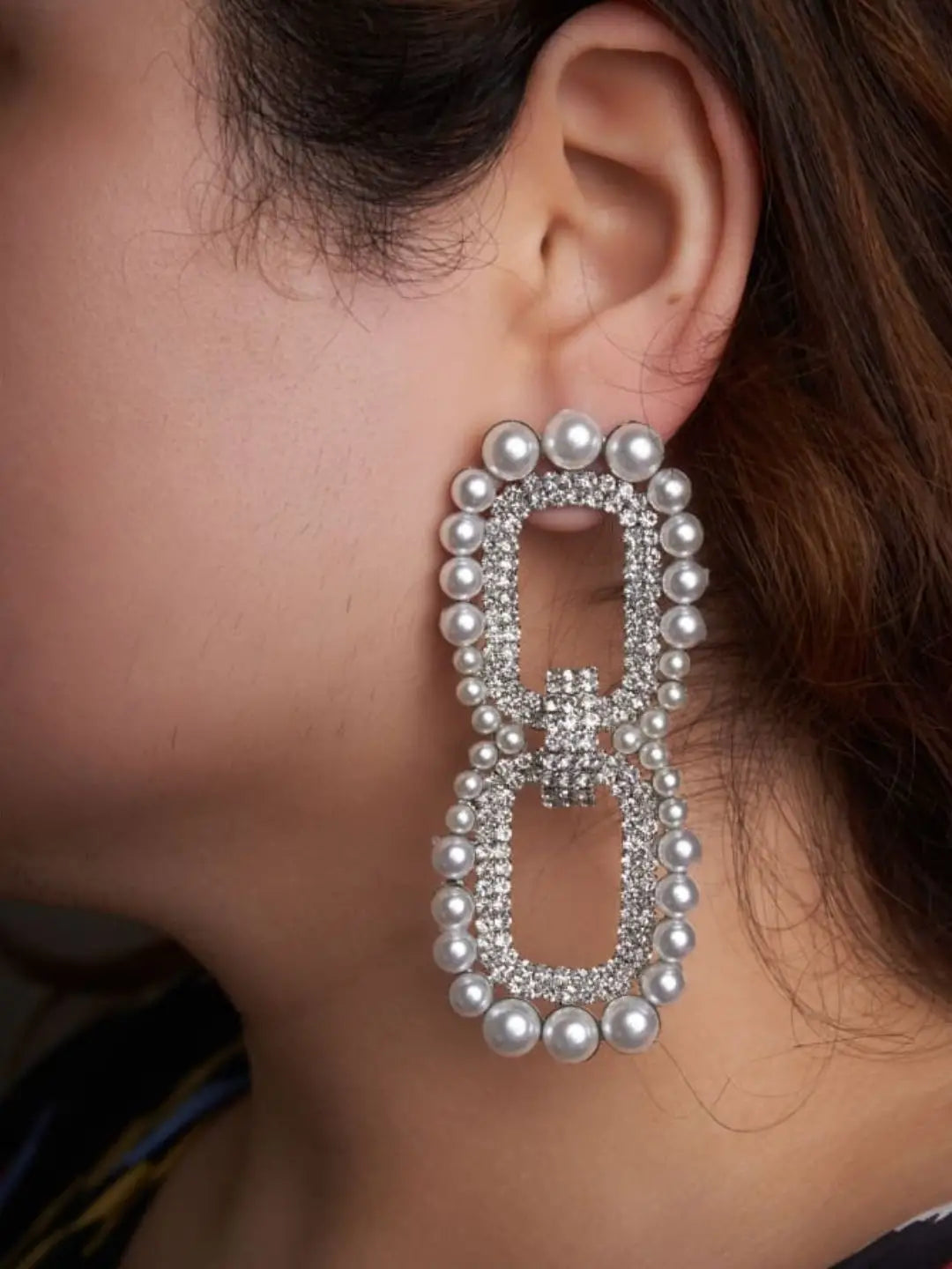 Ishhaara Della Pearl Link Stud