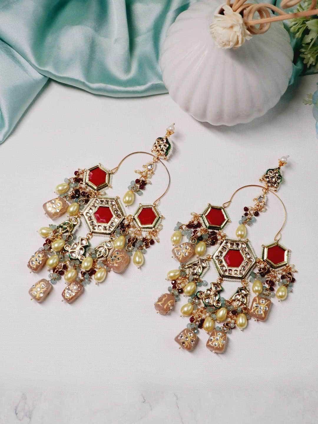 Ishhaara Design Pearl Stud Earrings