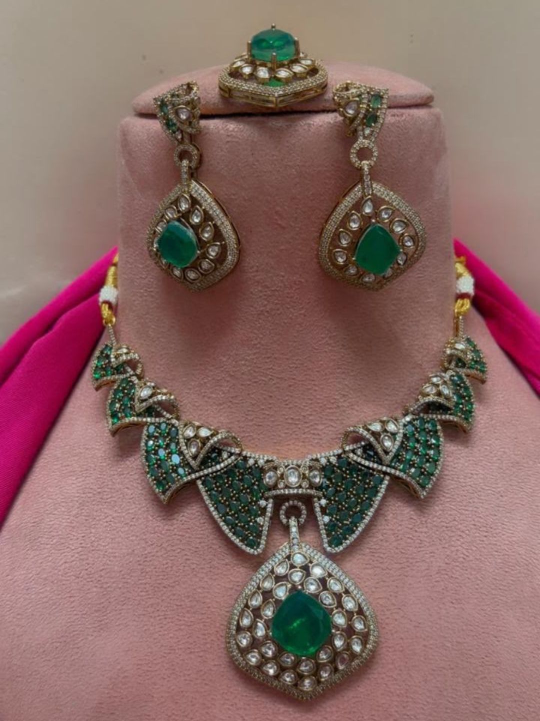 Ishhaara Designer Emerald Leaf Necklace Set