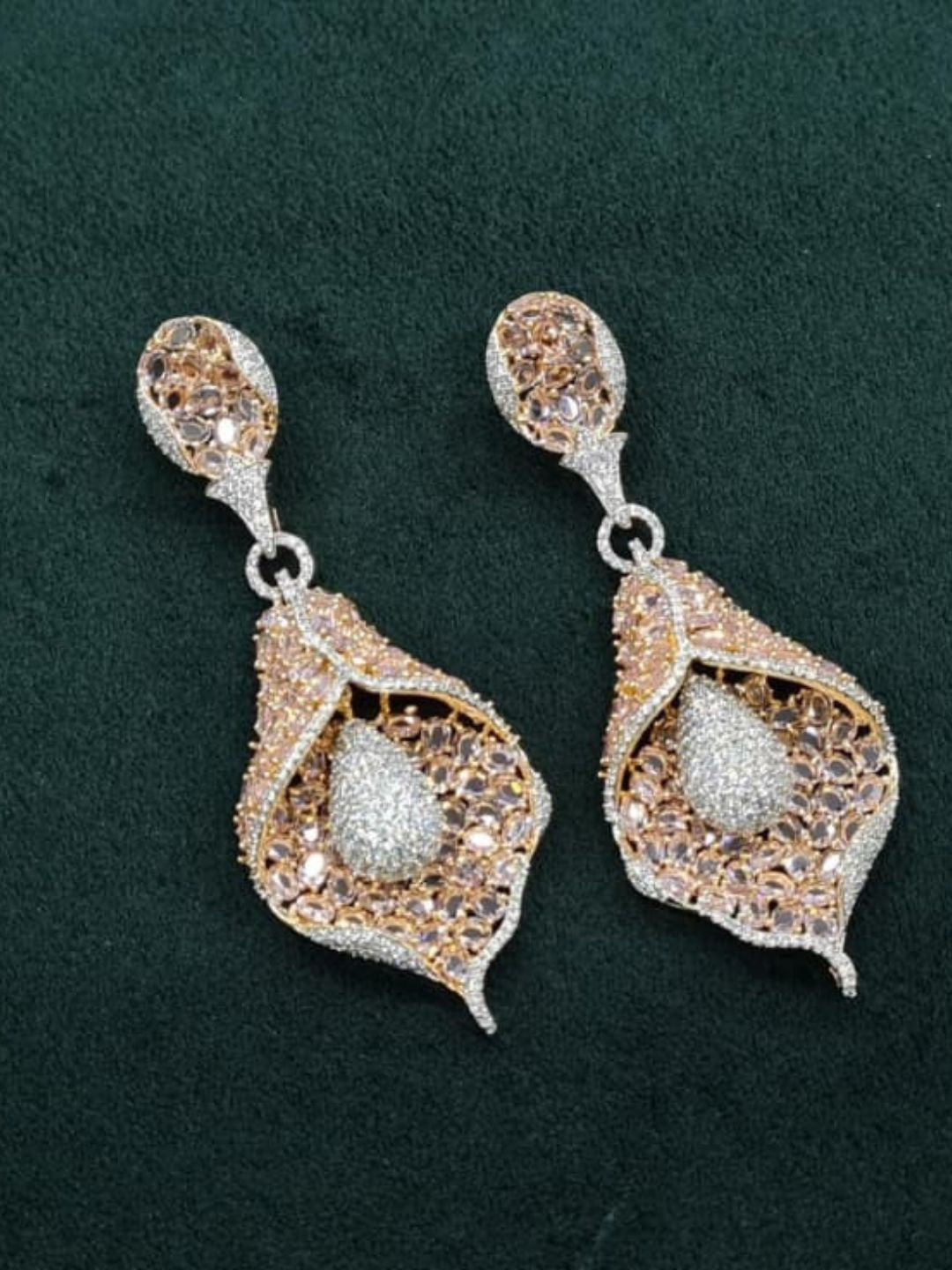 Ishhaara Designer Flower Motif Statement Necklace