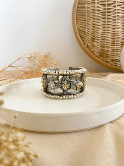 Ishhaara Designer Fusion Brass Cuff