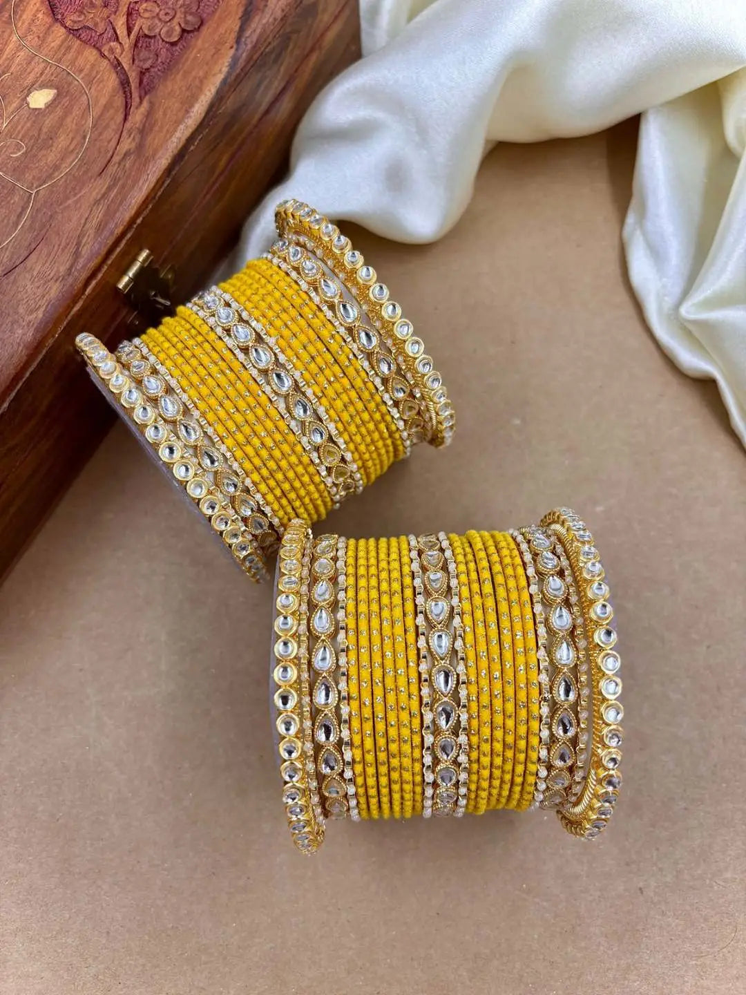 Ishhaara Designer Kundan Studded Dotted Bangle Chooda