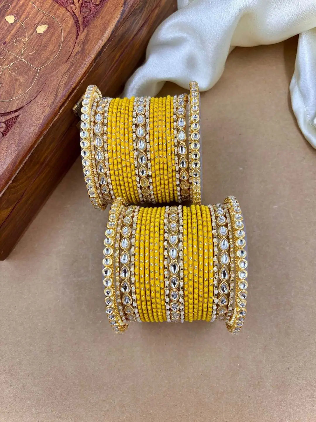Ishhaara Designer Kundan Studded Dotted Bangle Chooda