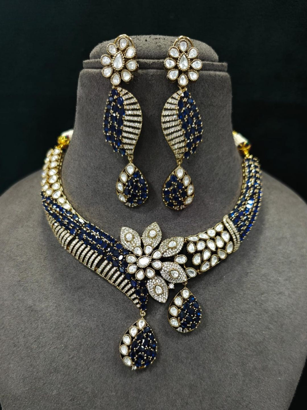 Ishhaara Designer Royal Blue Victorian Diamond Hasli