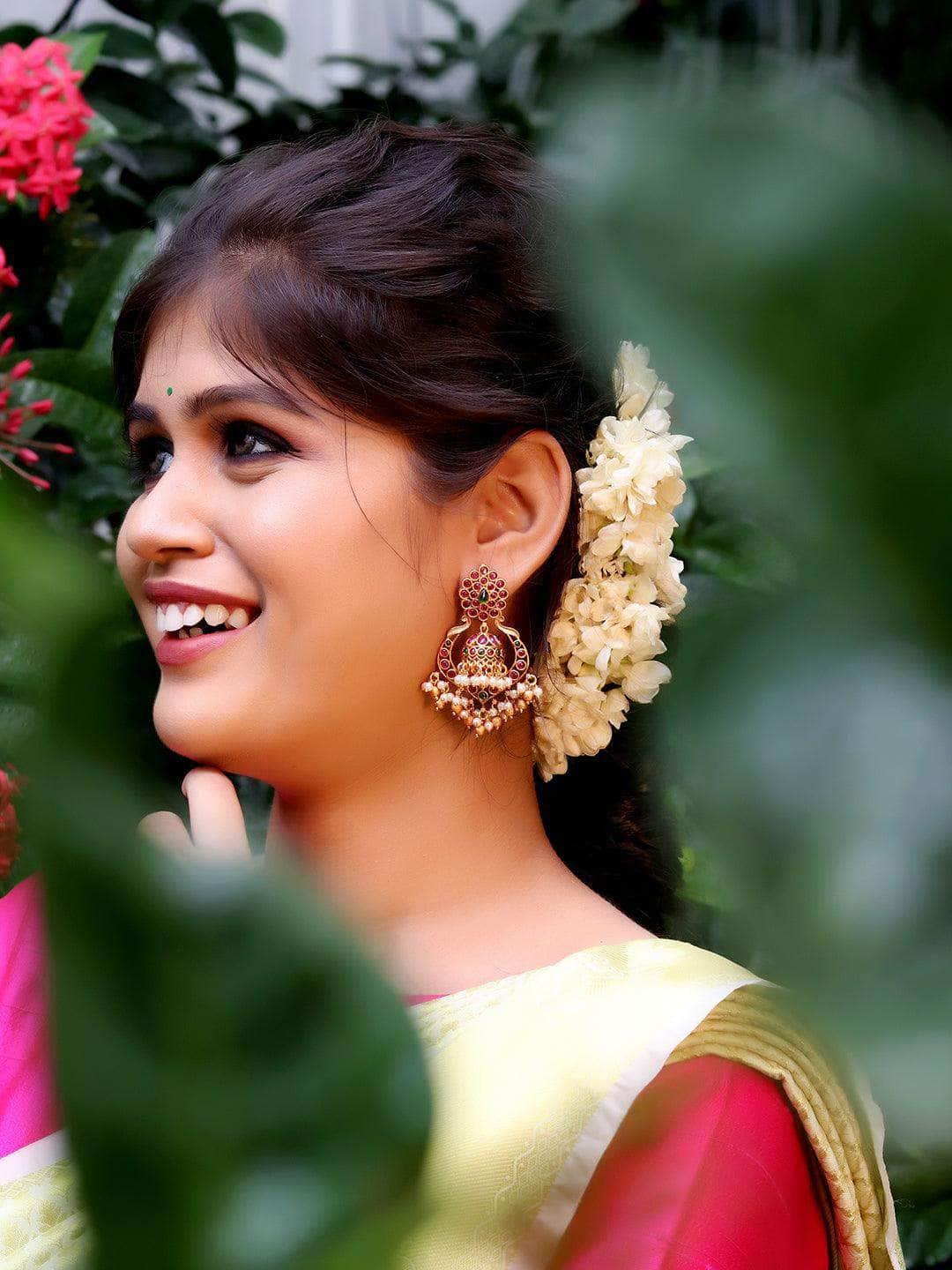 Ishhaara Detachable Designer Jhumka