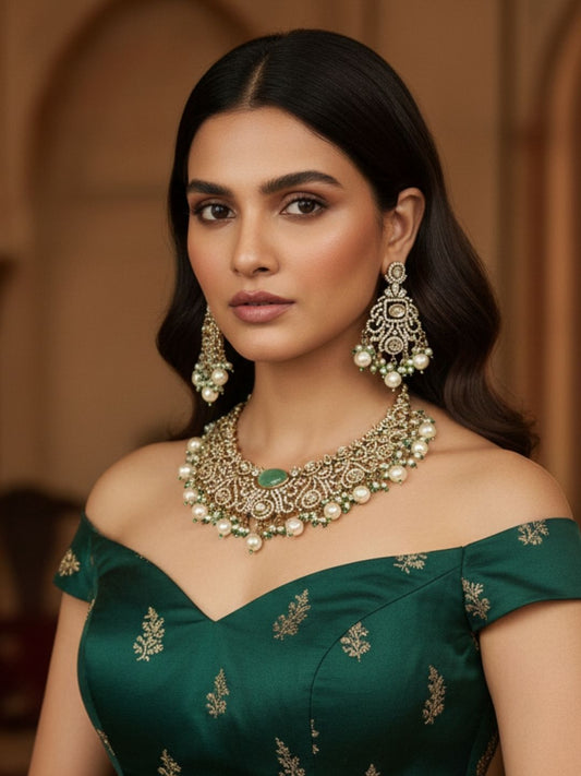 Ishhaara Diamond And Emerald Necklace Set