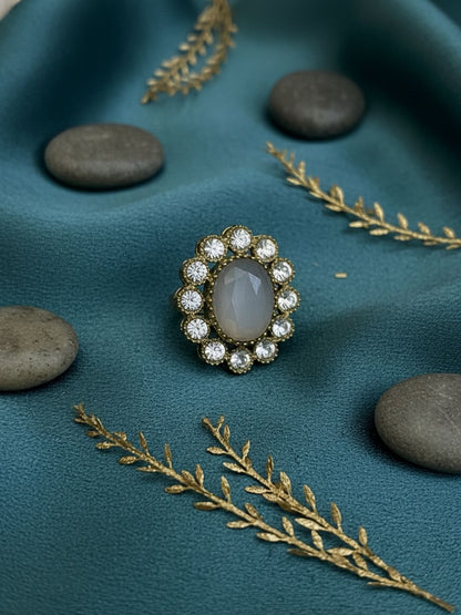 Ishhaara Diamond Cluster Ring